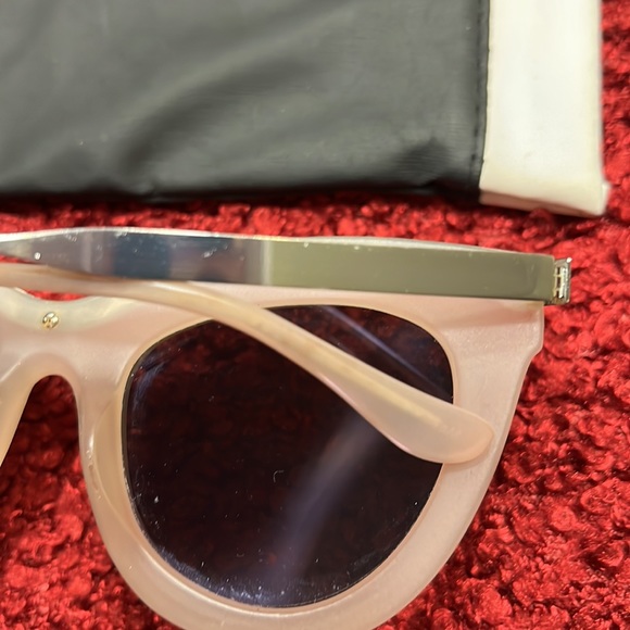 Quay Australia at Eye Sunglasses Lens Cat 3 - Picture 6 of 13